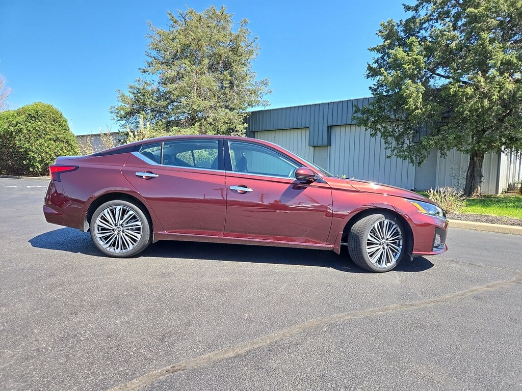 Certified 2024 Nissan Altima 2.5 SL Sedan