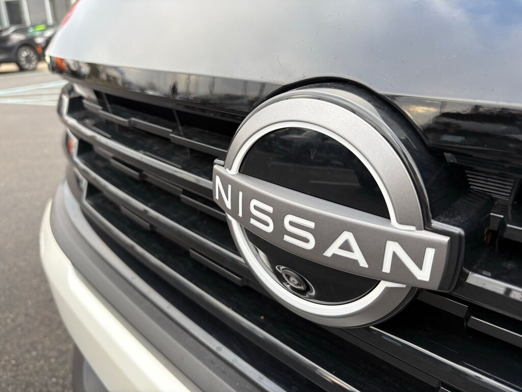 New 2026 Nissan Kicks SR SUV