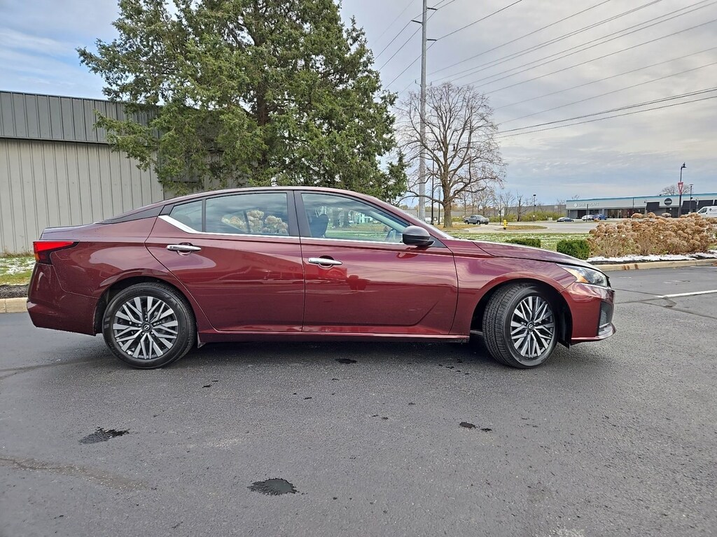 Certified 2024 Nissan Altima 2.5 SV Sedan