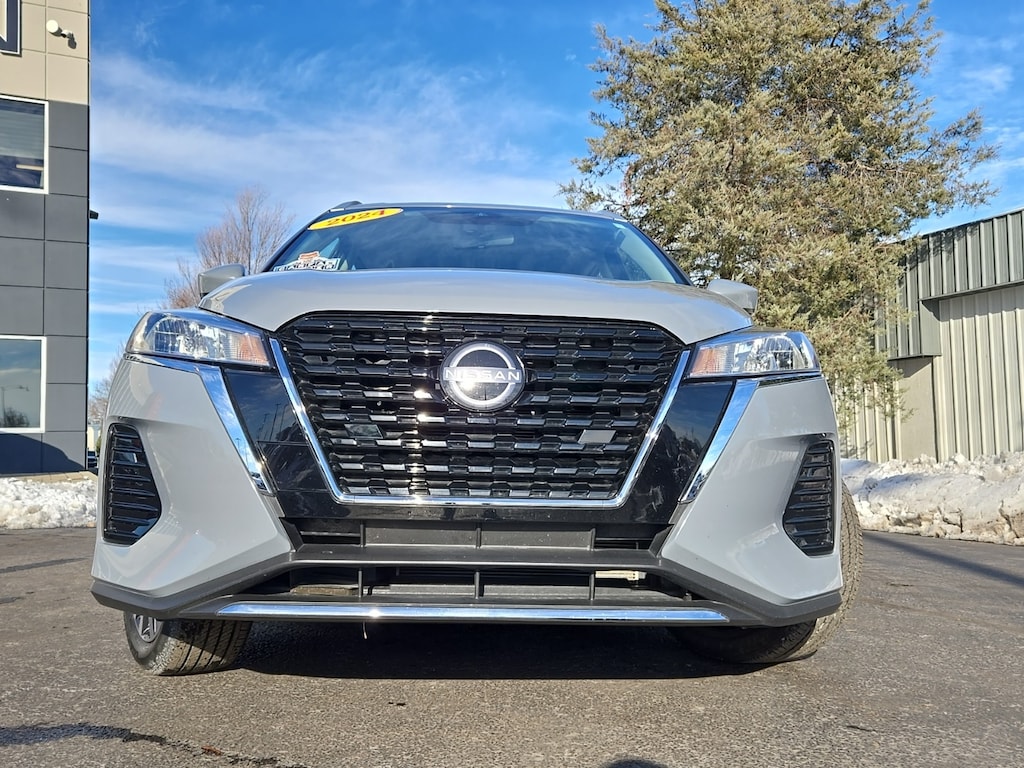 Certified 2024 Nissan Kicks SV SUV