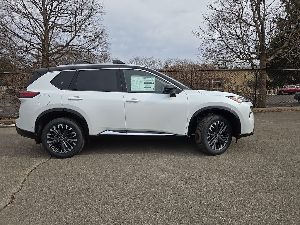 New 2026 Nissan Rogue Platinum SUV