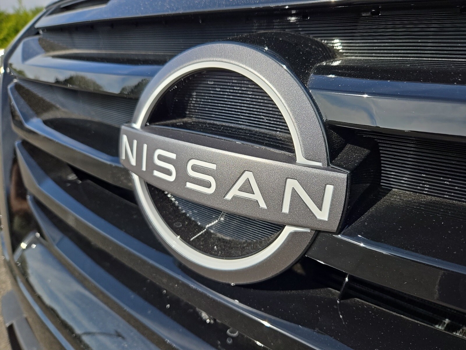 2025 Nissan Pathfinder Platinum photo 4