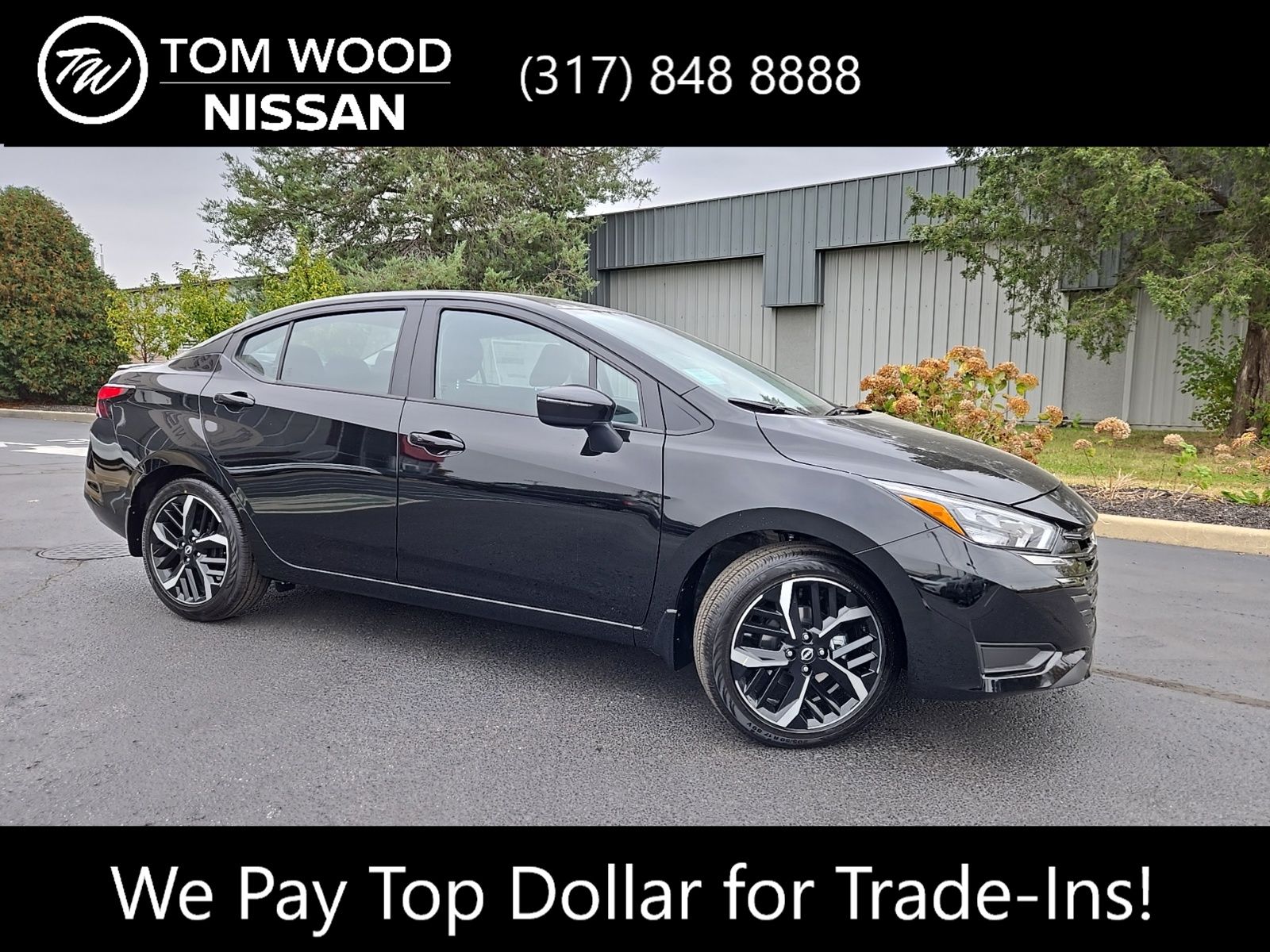 2025 Nissan Versa Sedan SR's photo