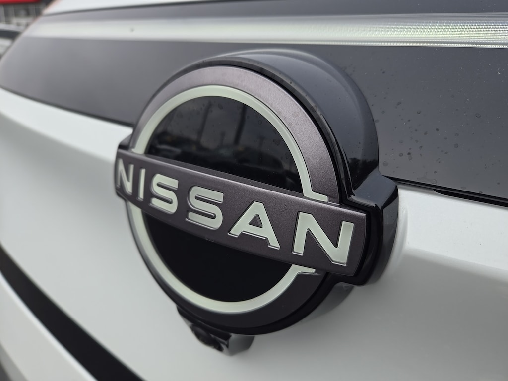 New 2026 Nissan Leaf  SUV