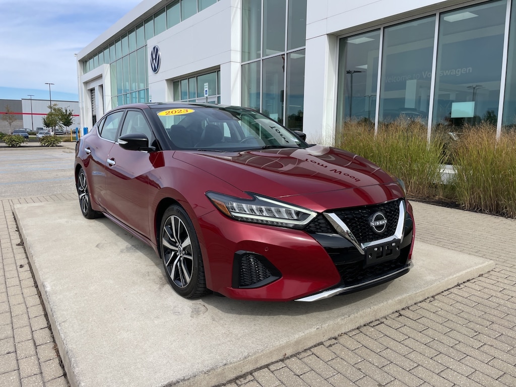 Used 2023 Nissan Maxima SL Sedan