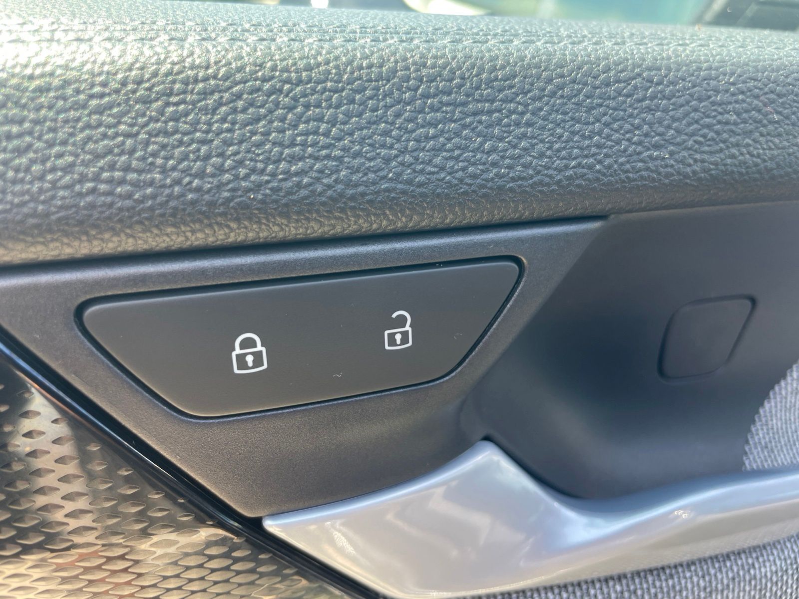 2026 Volkswagen Tiguan S - Photo 15