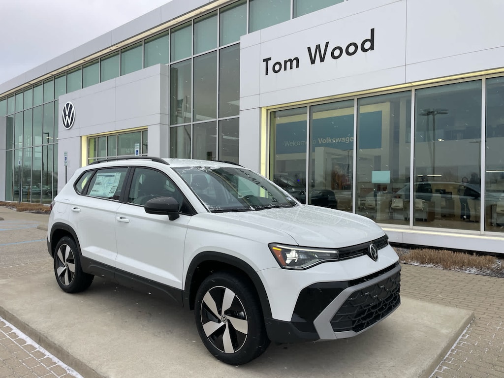 New 2026 Volkswagen Taos S 4MOTION