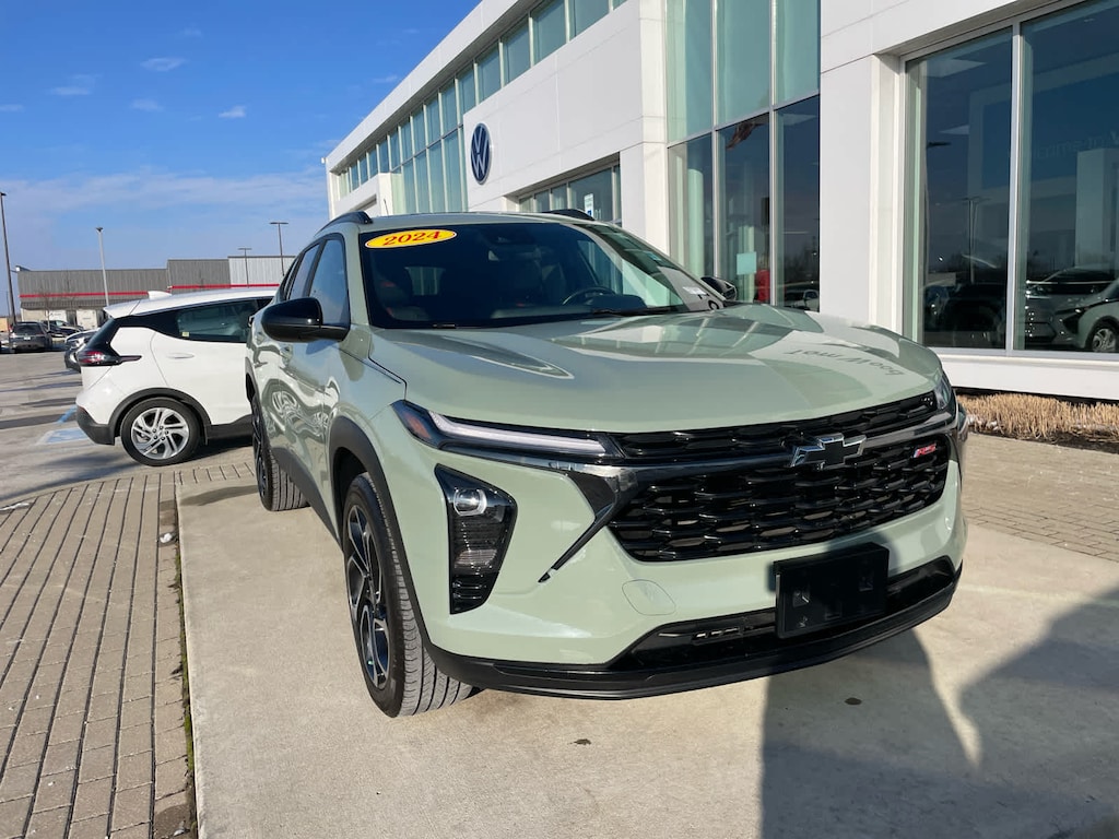 Used 2024 Chevrolet Trax 2RS SUV