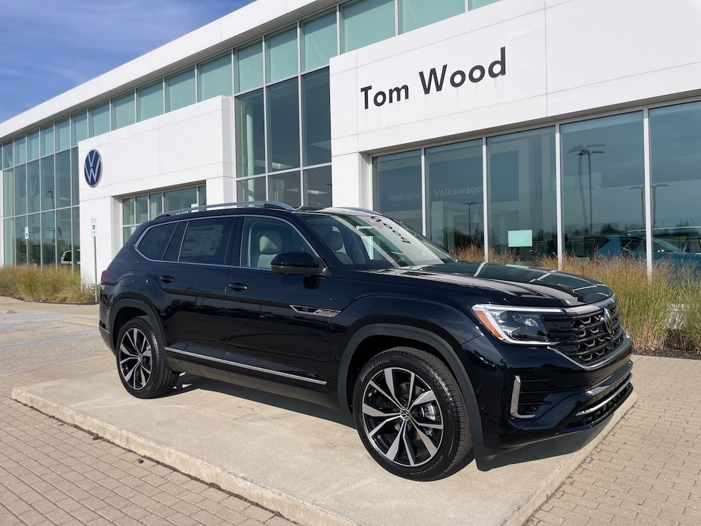 New 2026 Volkswagen Atlas 2.0T SEL Premium R-Line SUV