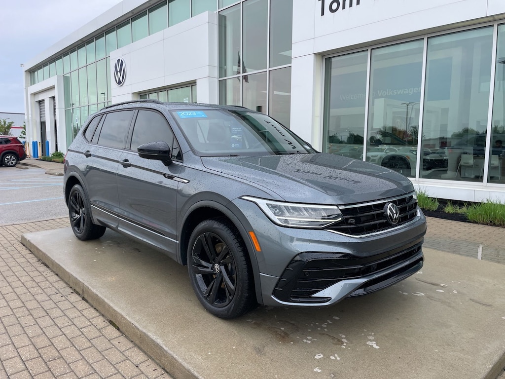 Used 2023 Volkswagen Tiguan 2.0T SE R-Line Black SUV