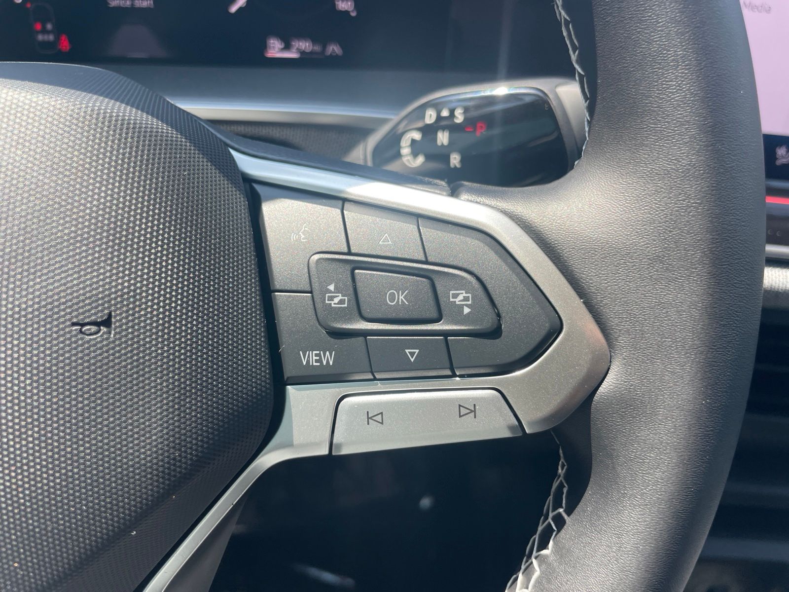 2026 Volkswagen Tiguan S - Photo 29