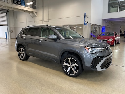 2025 Volkswagen Taos SEL SUV