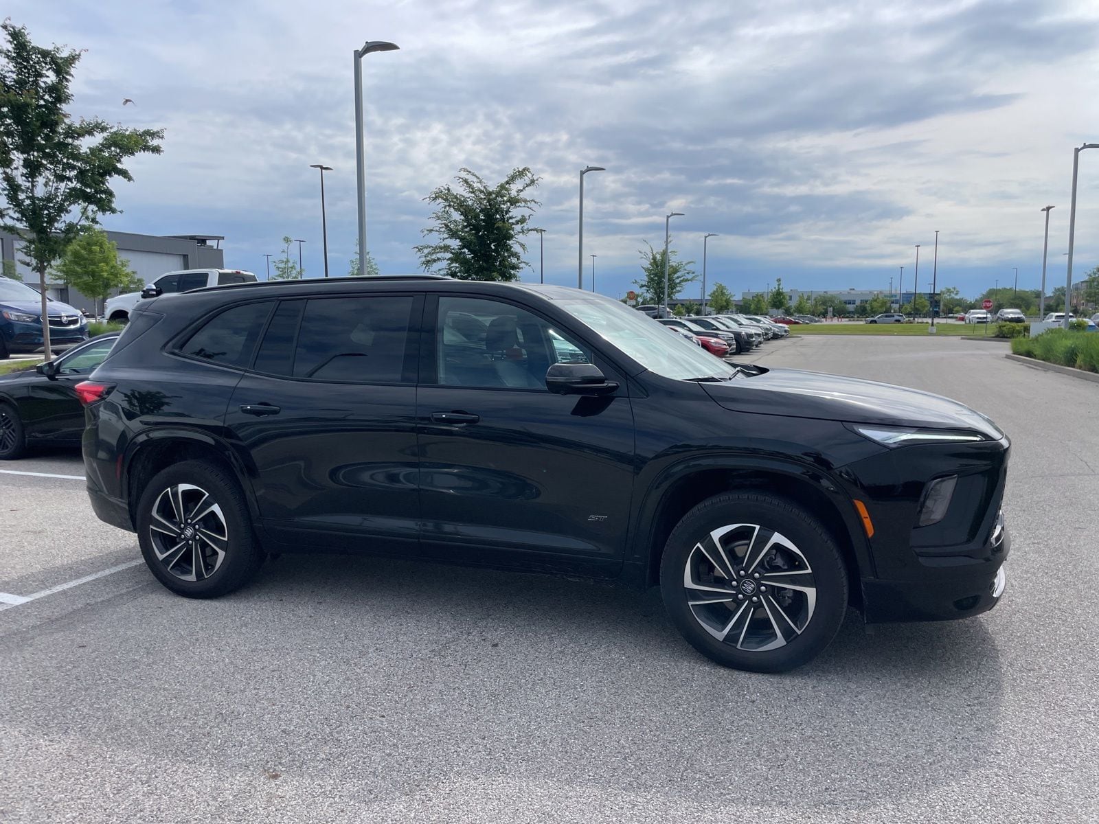 2025 Buick Enclave Sport Touring's photo