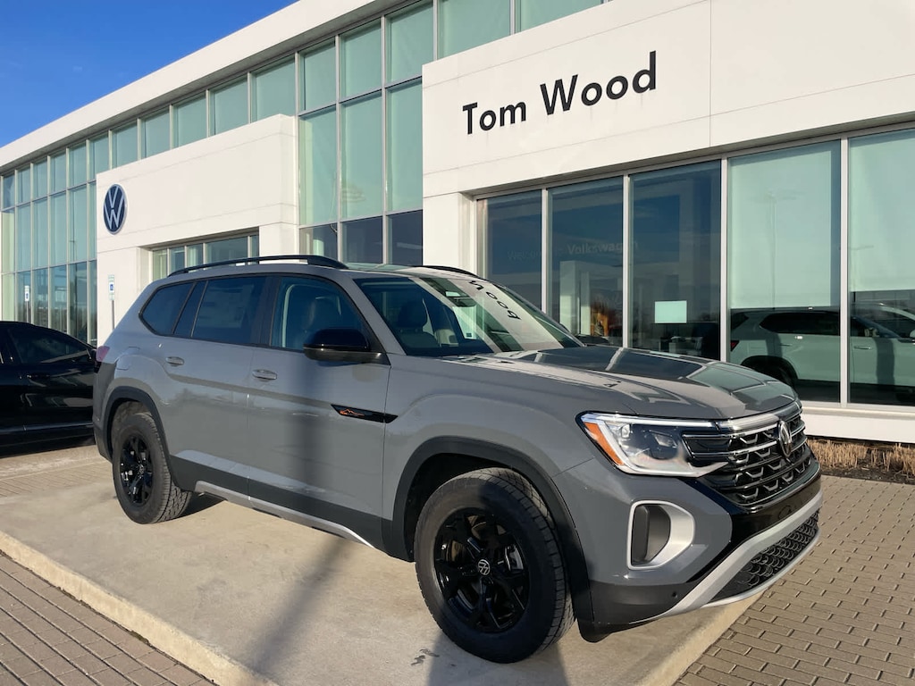 New 2026 Volkswagen Atlas 2.0T Peak Edition 4MOTION