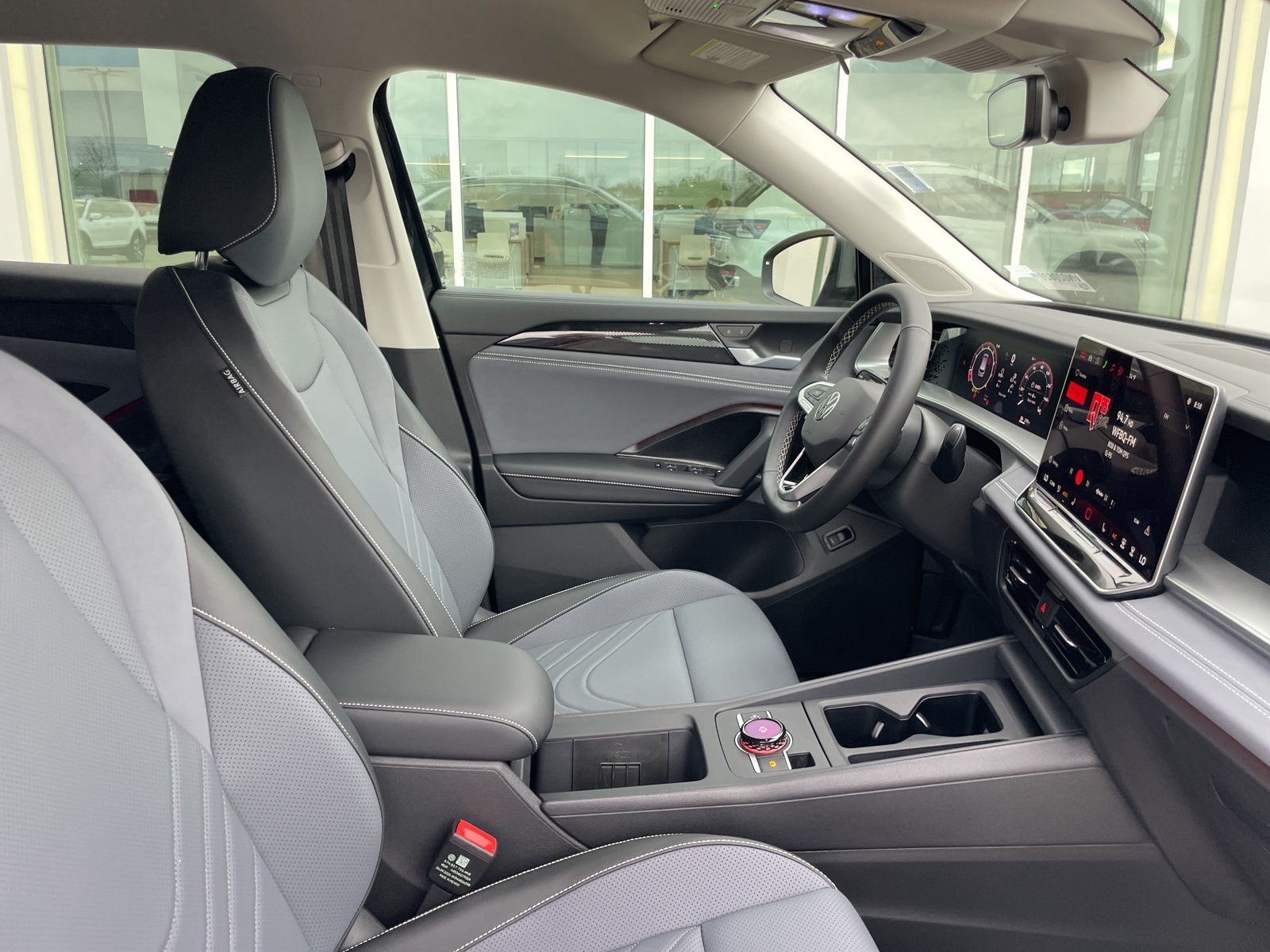 2026 Volkswagen Tiguan SE - Photo 48