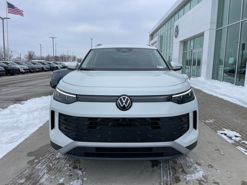 New 2026 Volkswagen Tiguan SE 2.0T 4MOTION