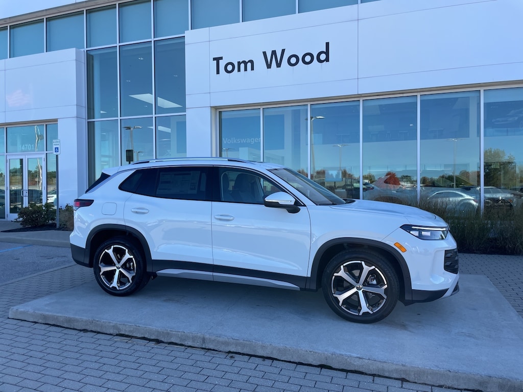 New 2026 Volkswagen Tiguan SE 2.0T FWD