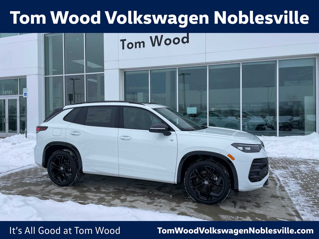 New 2026 Volkswagen Tiguan SE R-Line Black 2.0T 4MOTION