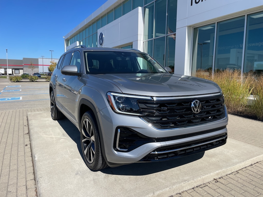 New 2026 Volkswagen Atlas 2.0T SEL Premium R-Line SUV