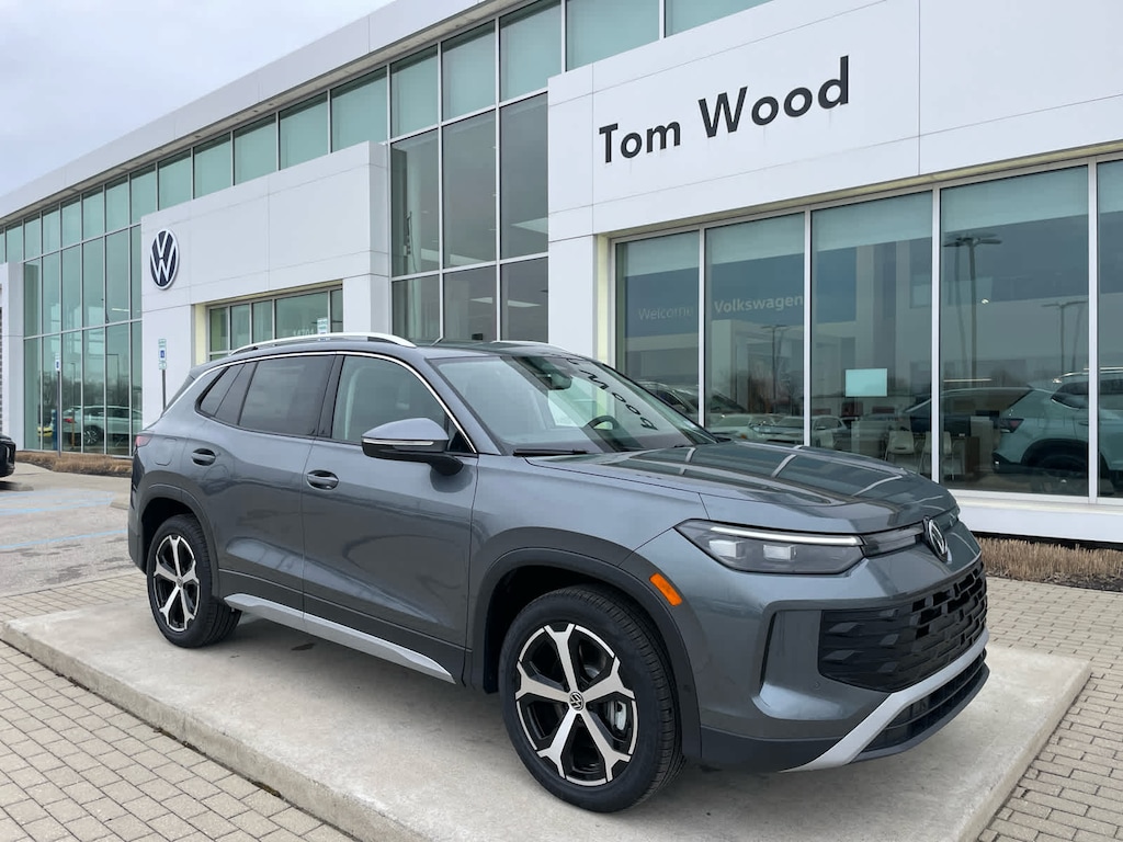 New 2026 Volkswagen Tiguan 2.0T SE SUV