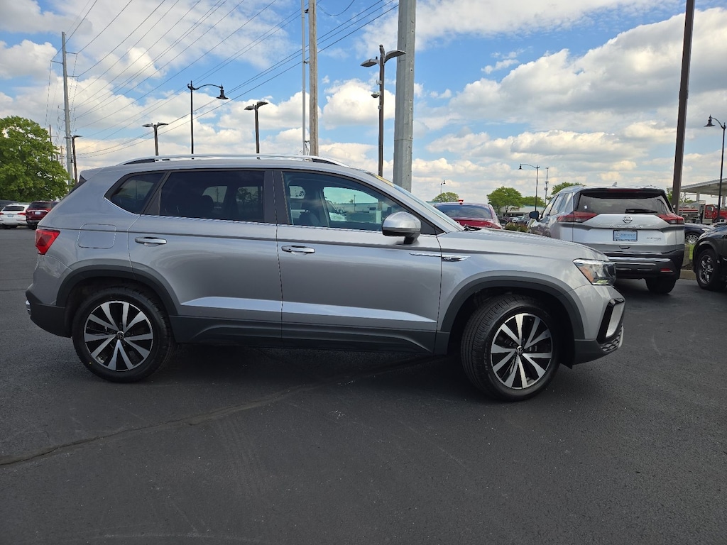 Used 2022 Volkswagen Taos 1.5T SE SUV