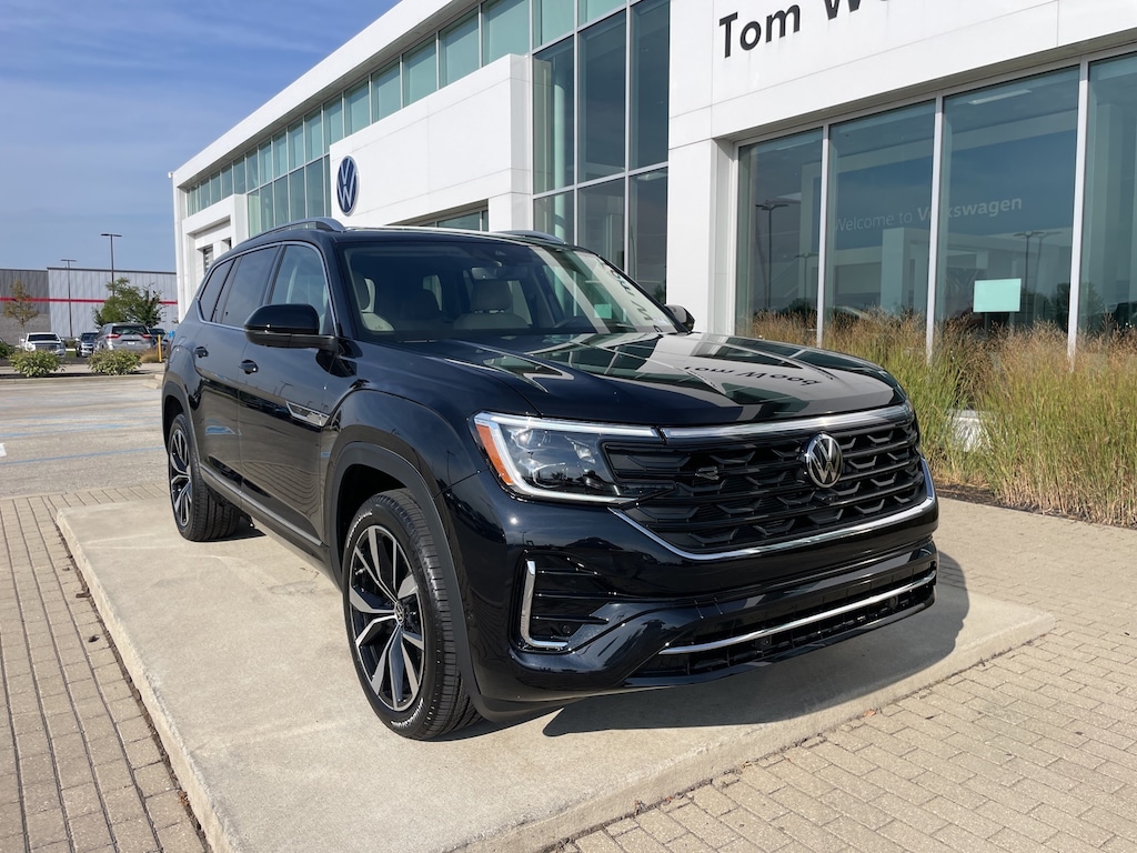 New 2026 Volkswagen Atlas 2.0T SEL Premium R-Line SUV