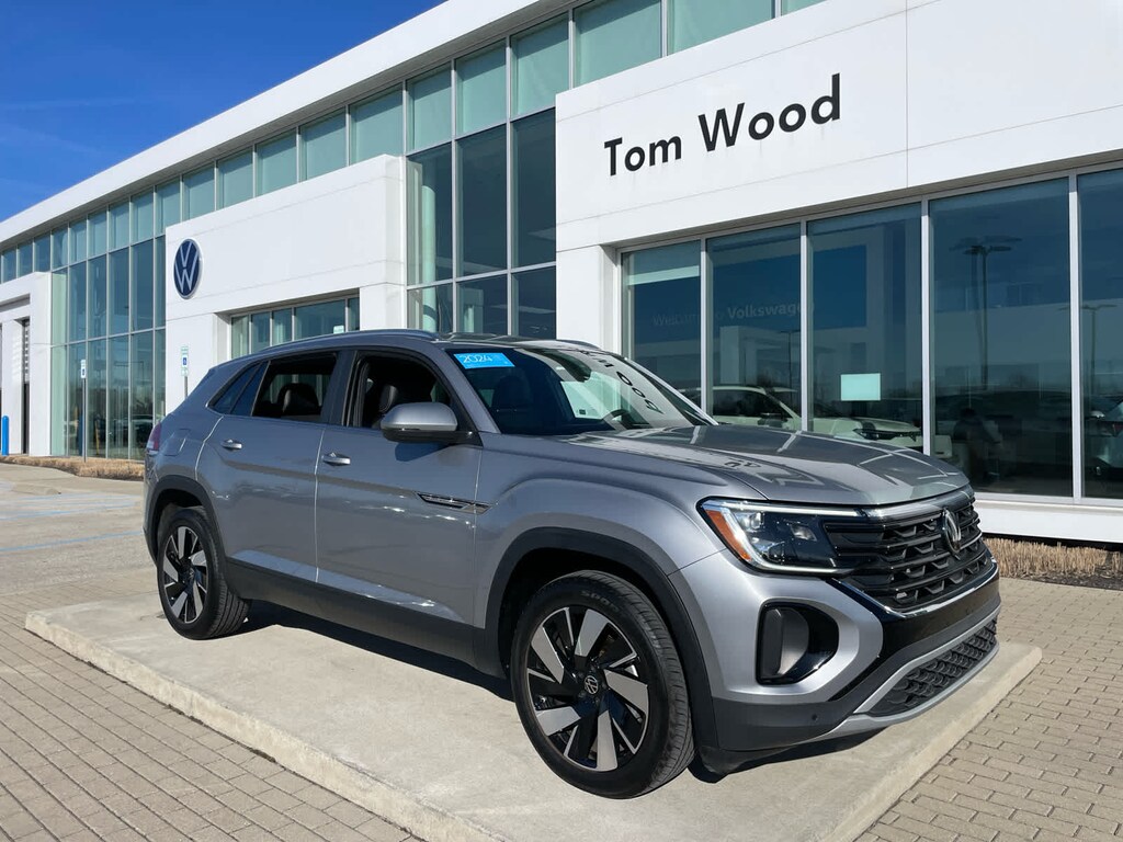 Certified 2024 Volkswagen Atlas Cross Sport 2.0T SE w/Technology SUV