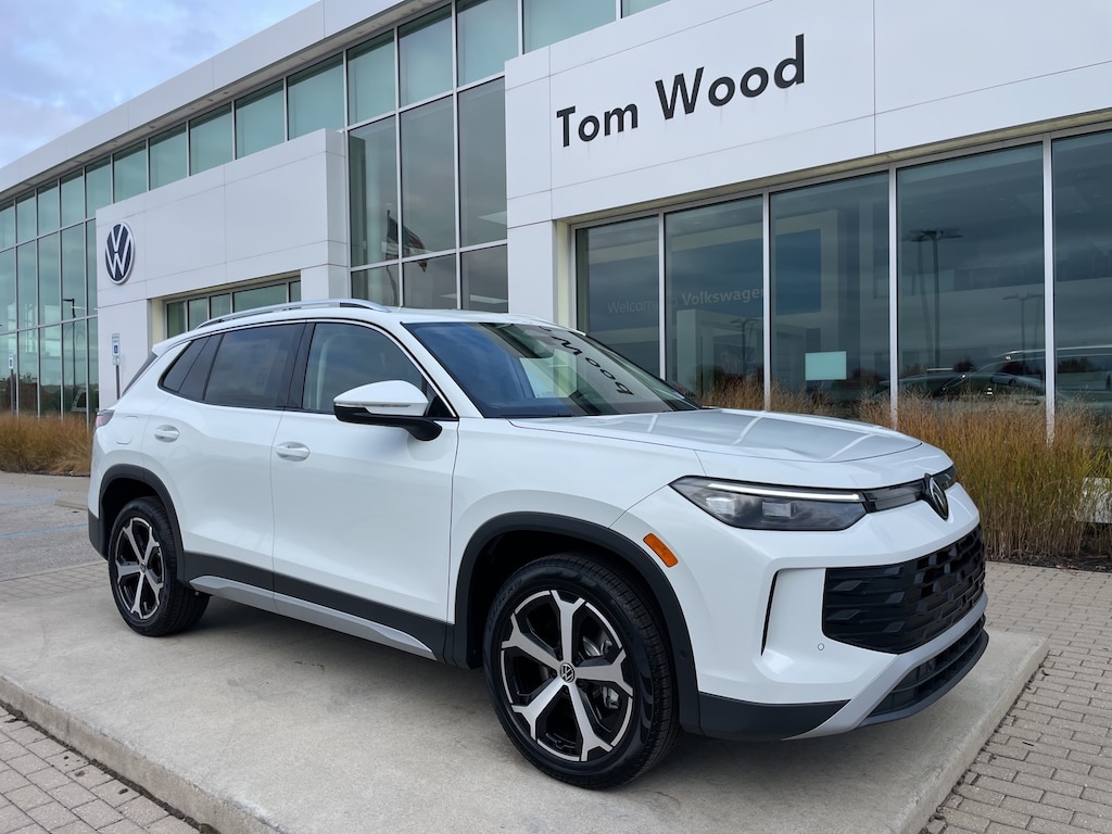 New 2026 Volkswagen Tiguan 2.0T SE SUV