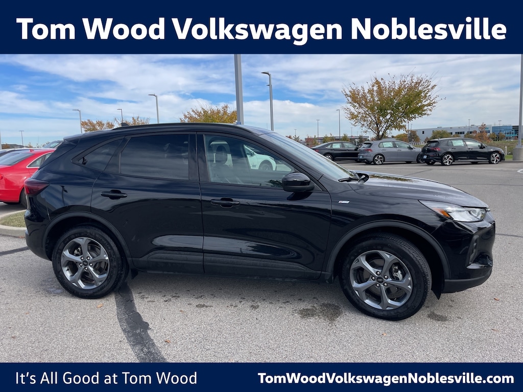 Used 2025 Ford Escape ST-Line Select SUV