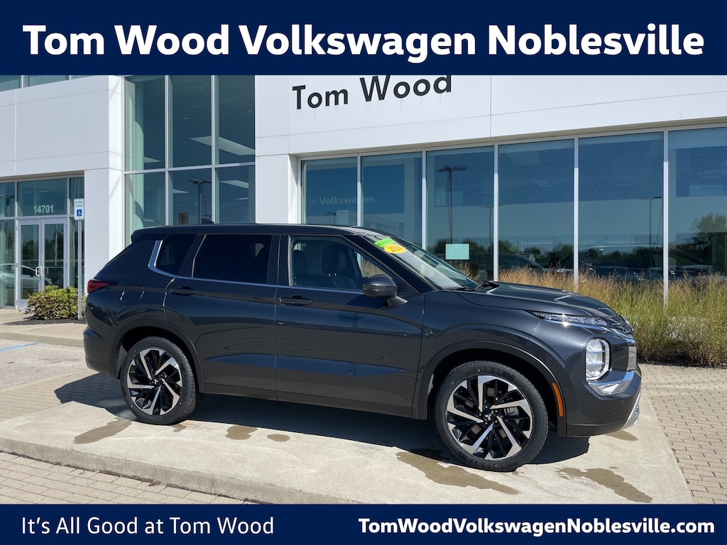 Used 2024 Mitsubishi Outlander SE Black Edition SUV