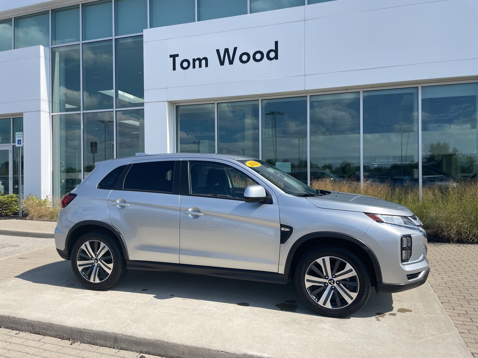 2024 Mitsubishi Outlander Sport ES