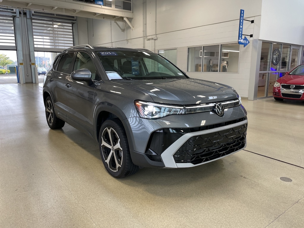 Certified 2025 Volkswagen Taos 1.5T SEL SUV