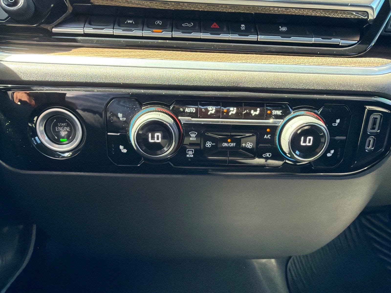 2022 Chevrolet Silverado 1500 RST - Photo 30