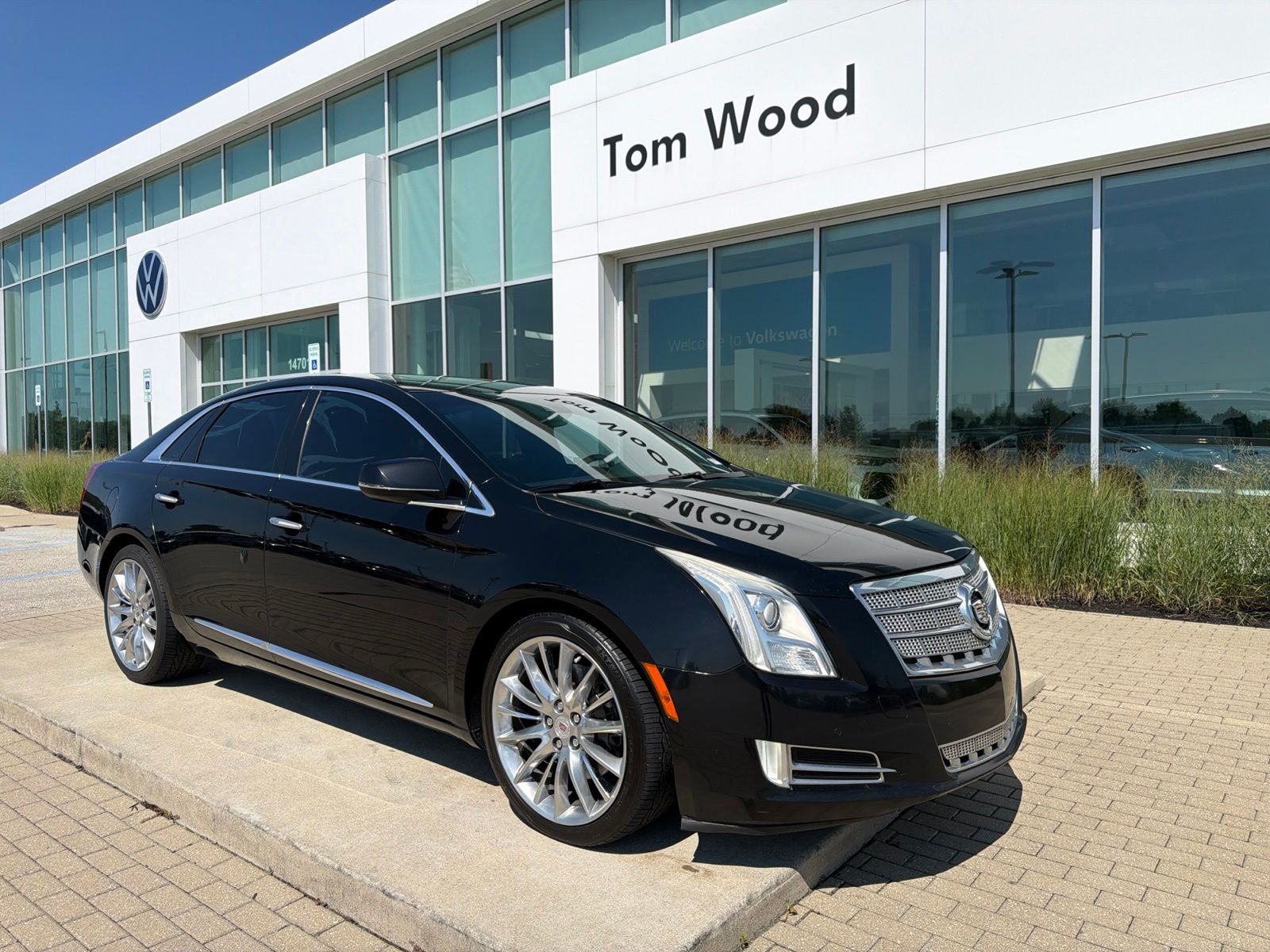 Used 2013 Cadillac XTS Platinum Collection with VIN 2G61V5S33D9114602 for sale in Noblesville, IN