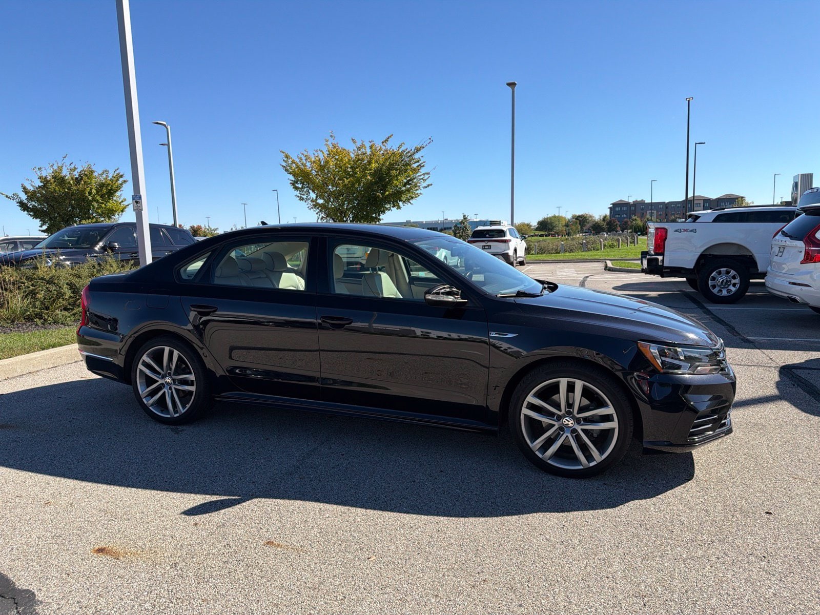 Used 2018 Volkswagen Passat R-Line with VIN 1VWAA7A32JC036269 for sale in Noblesville, IN