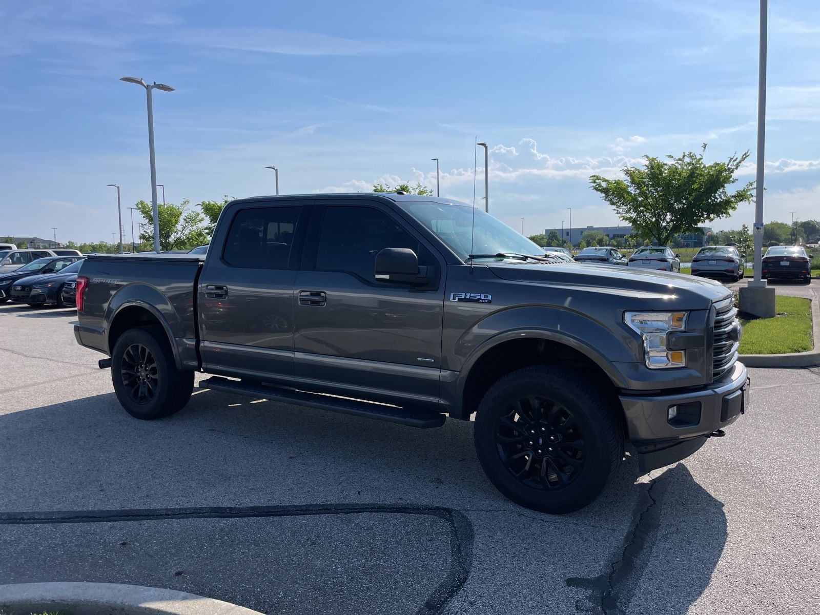 2017 Ford F-150 XLT 4x4 SuperCrew 145 in's photo