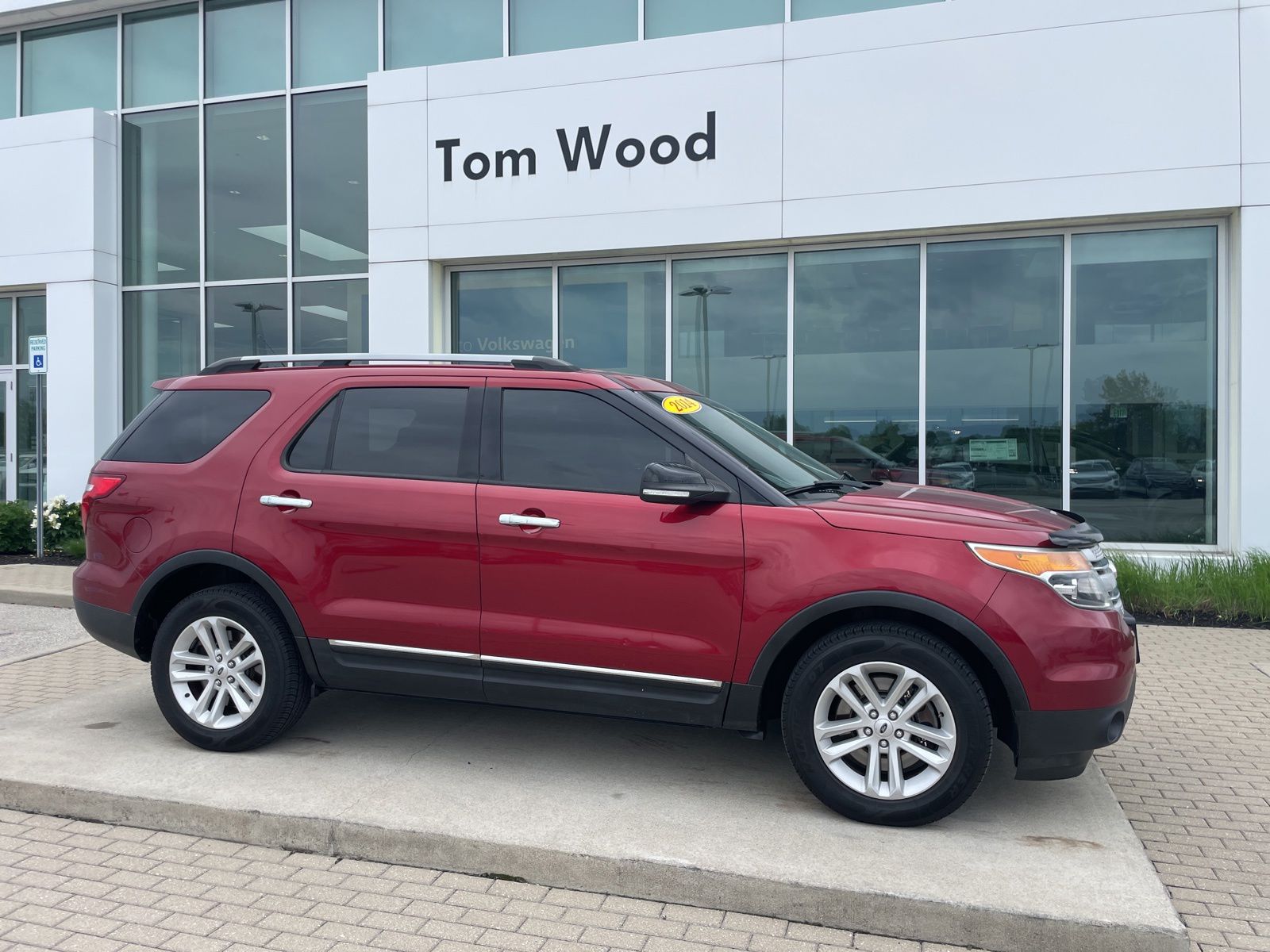 2014 Ford Explorer XLT 4x4's photo