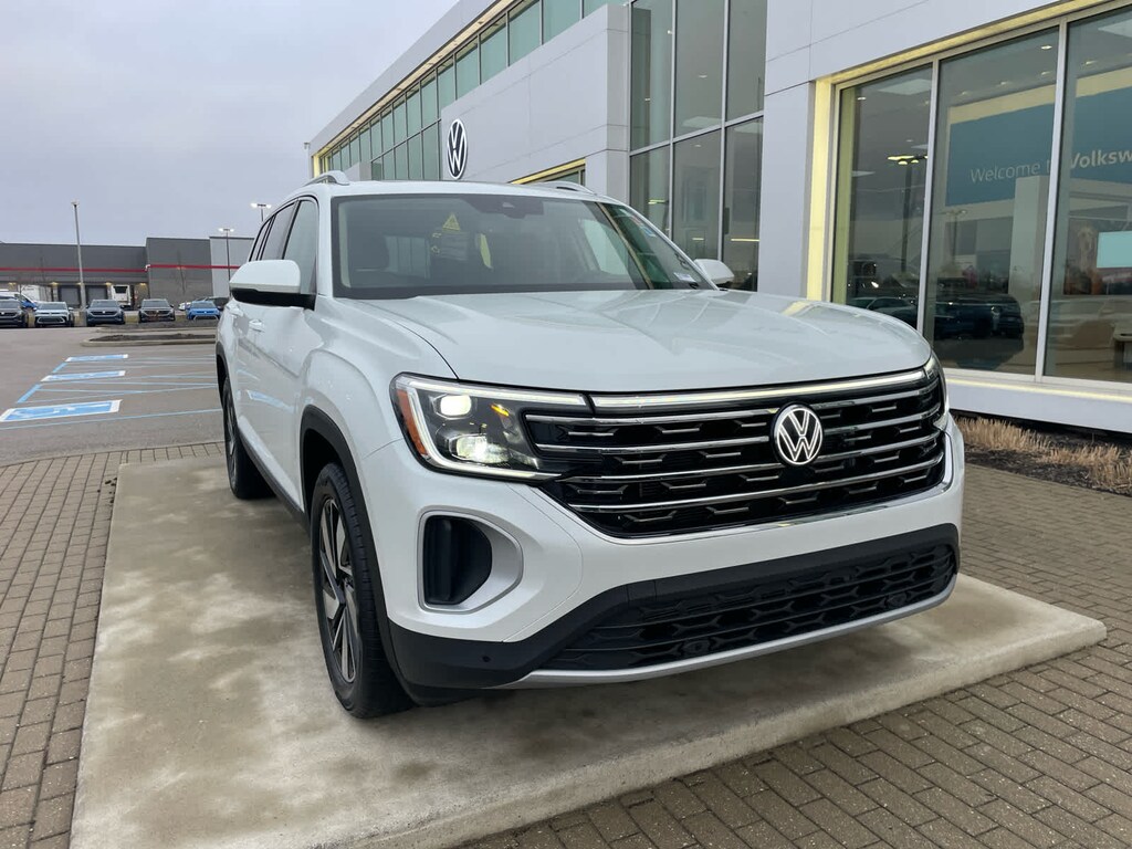 New 2026 Volkswagen Atlas 2.0T SEL 4MOTION