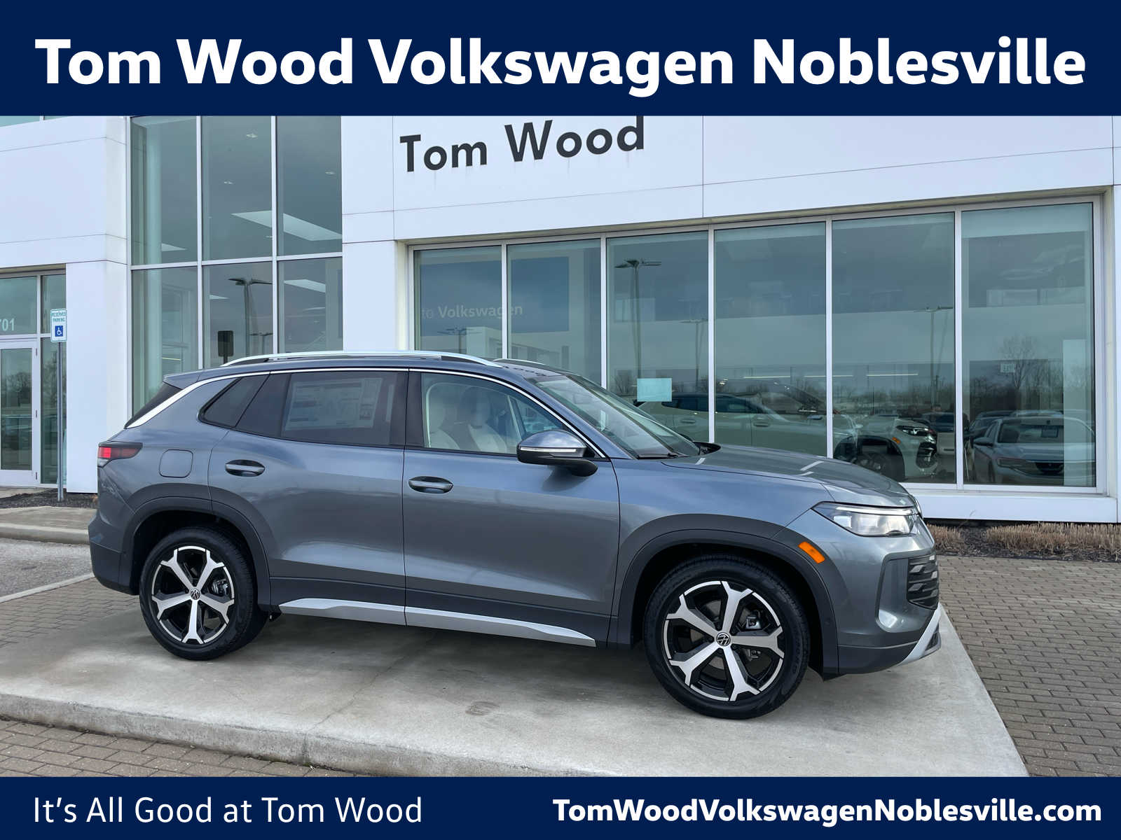 2026 Volkswagen Tiguan SE's photo