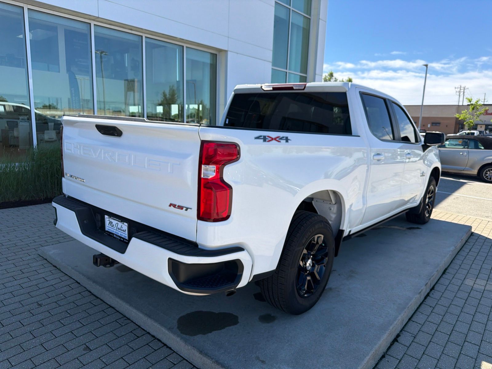 2022 Chevrolet Silverado 1500 RST - Photo 11