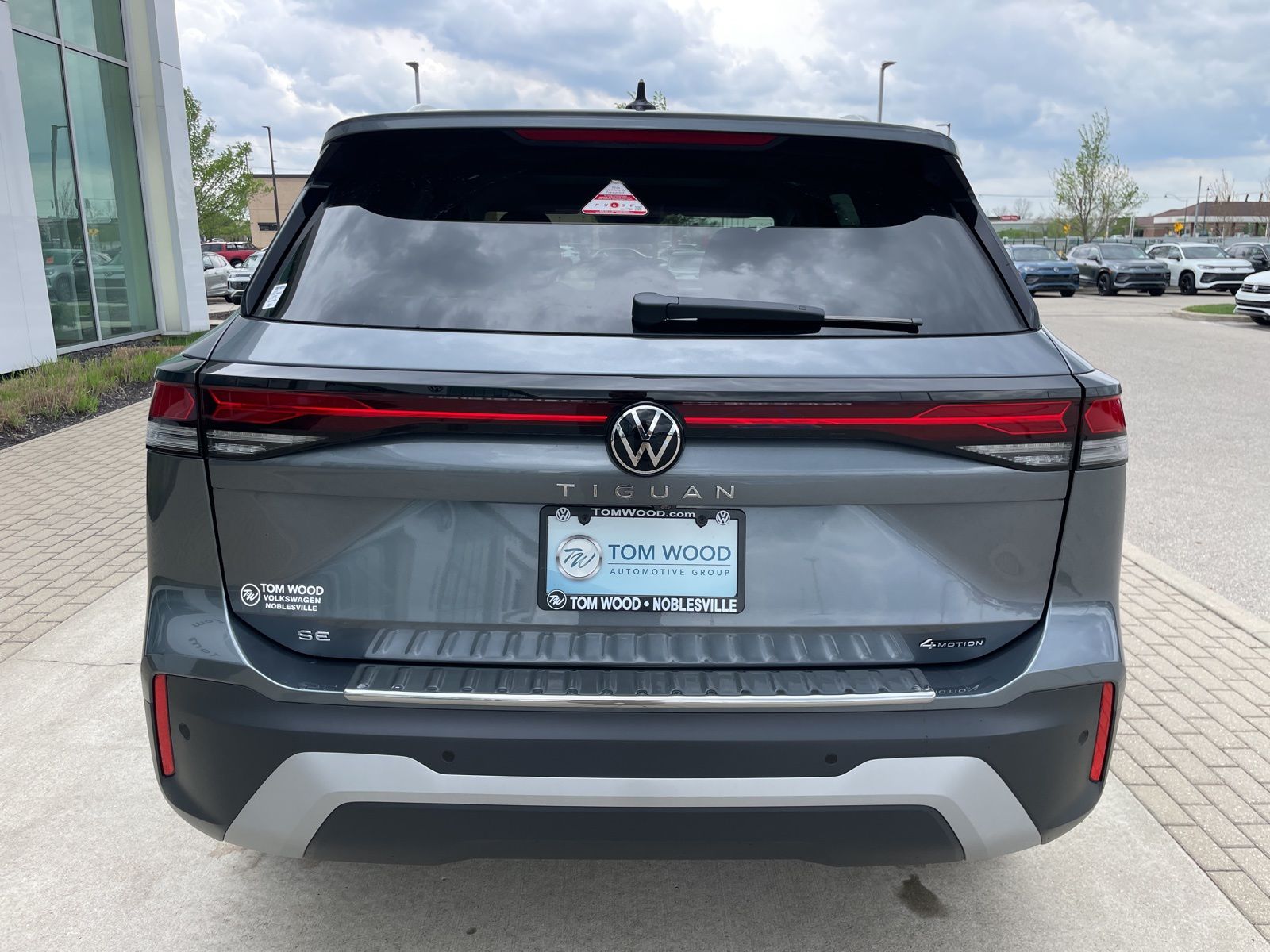 2026 Volkswagen Tiguan SE - Photo 10