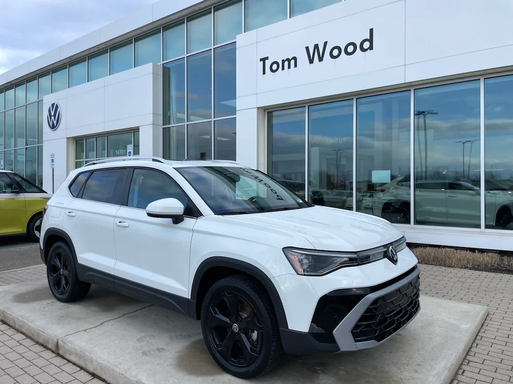 New 2026 Volkswagen Taos SEL 4MOTION