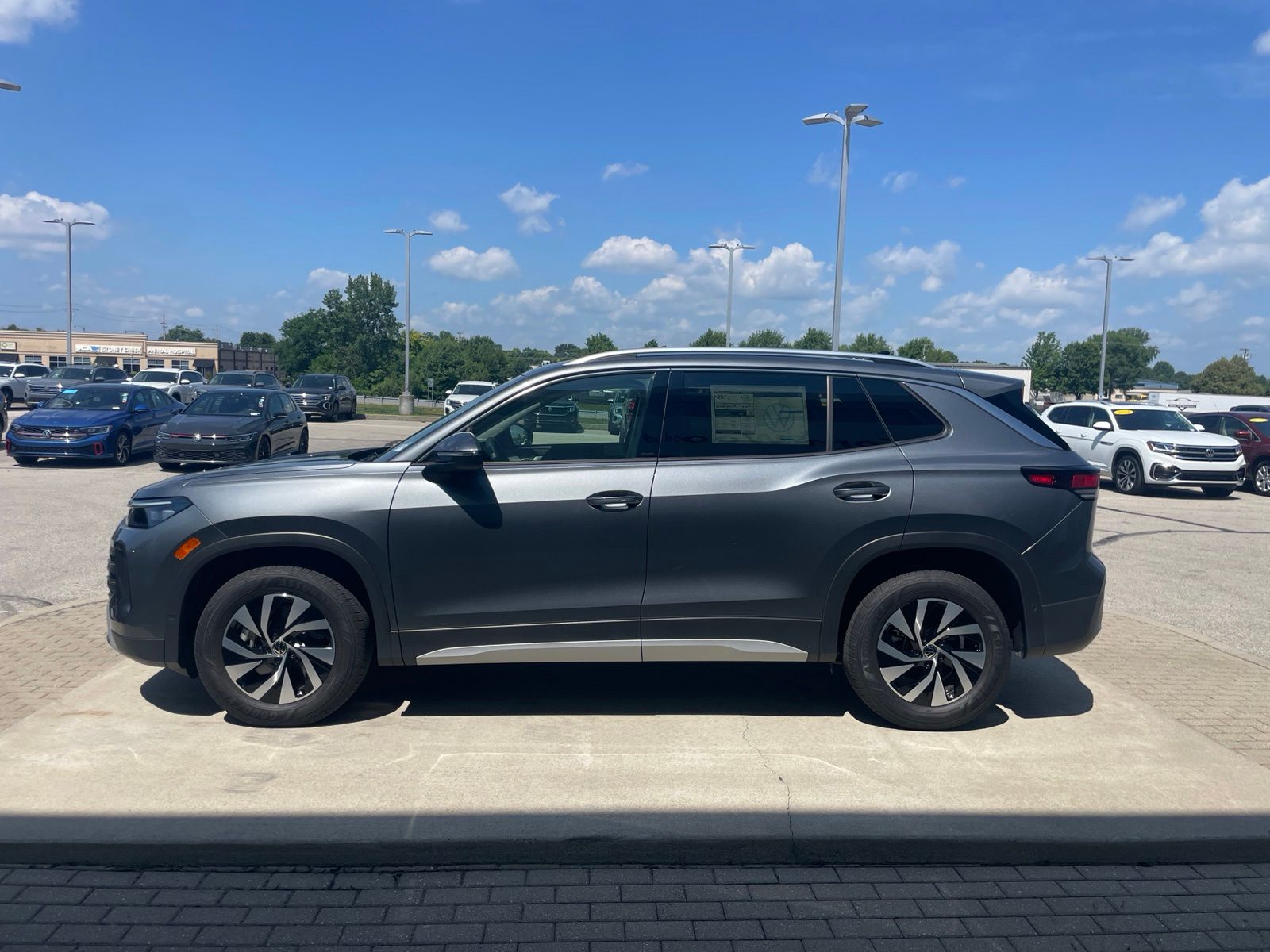 2026 Volkswagen Tiguan S - Photo 8