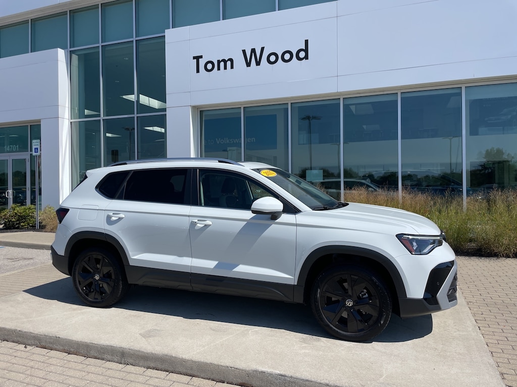 Used 2025 Volkswagen Taos 1.5T SE SUV