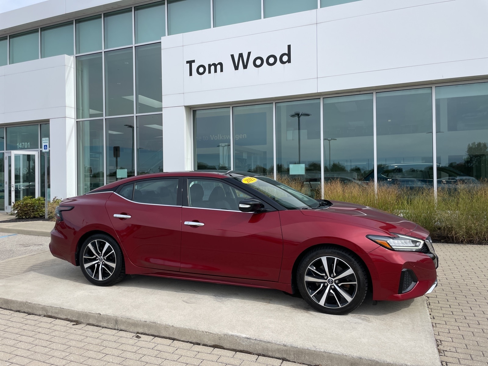 2023 Nissan Maxima SL's photo