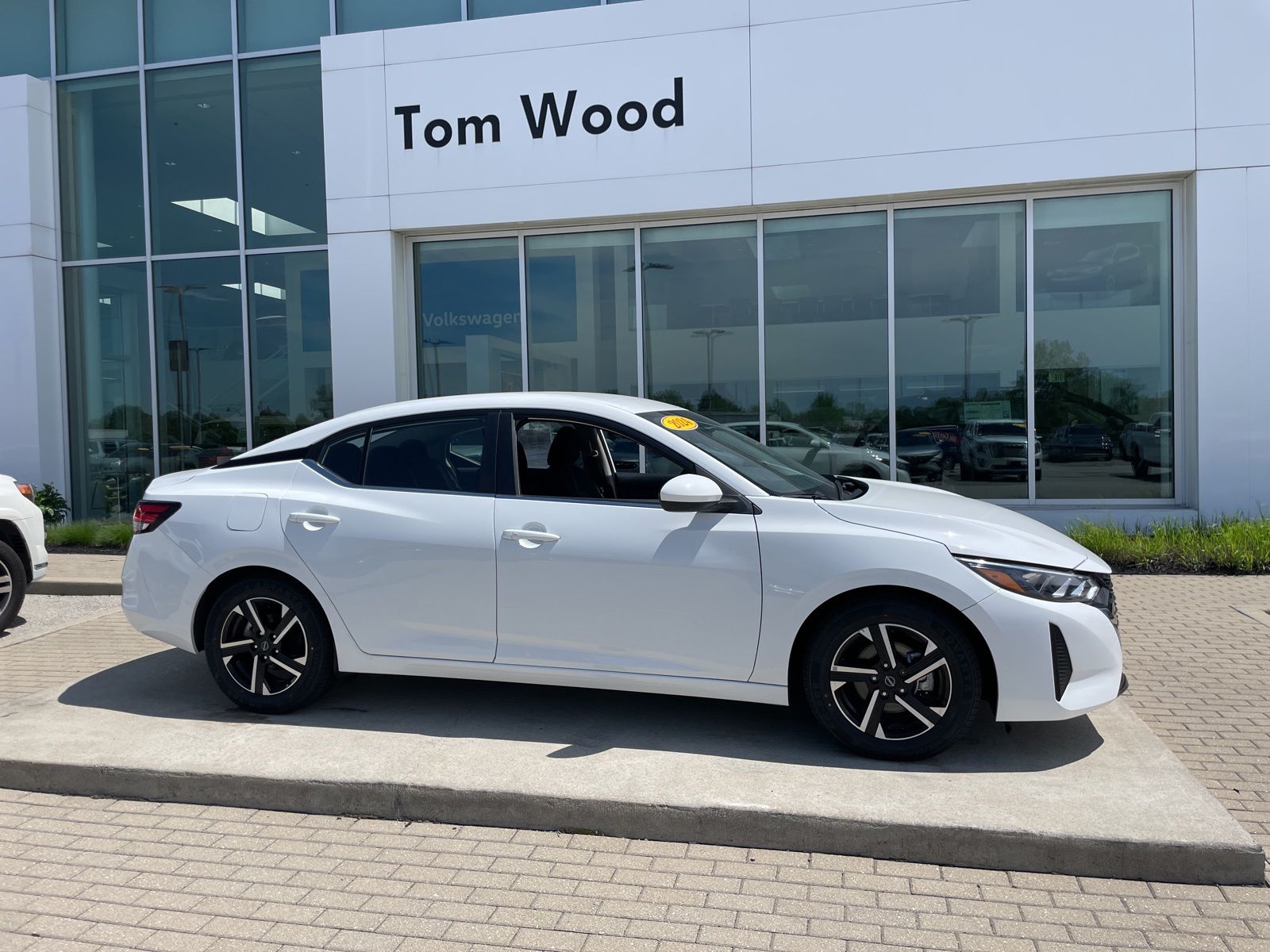 2024 Nissan Sentra SV CVT's photo