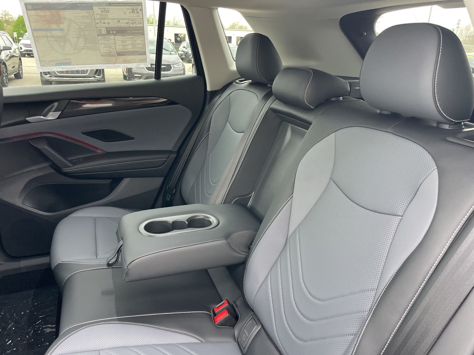 2026 Volkswagen Tiguan SE - Photo 27