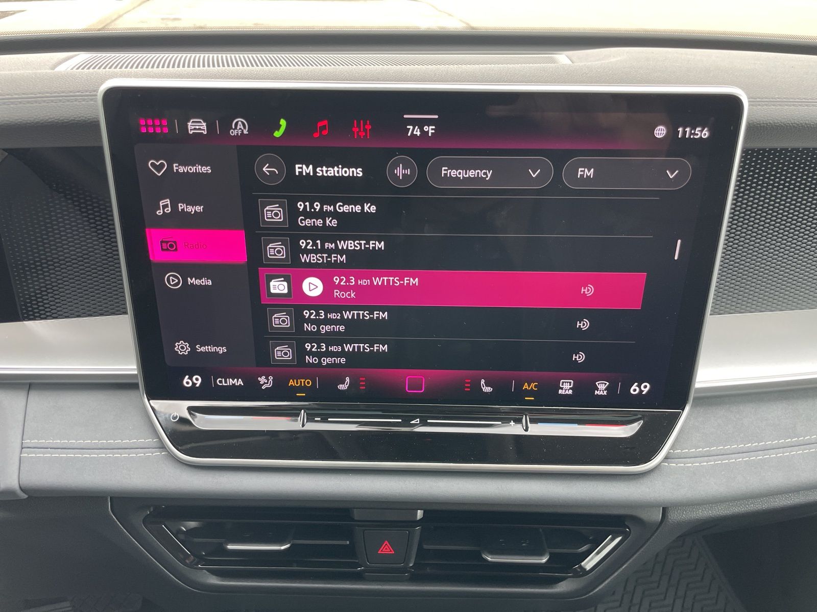 2026 Volkswagen Tiguan SE - Photo 35