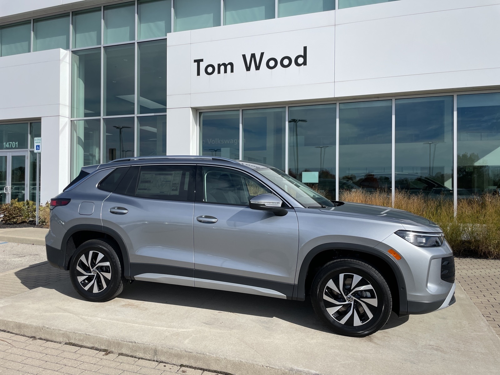 2026 Volkswagen Tiguan 2.0T 4MOTION 