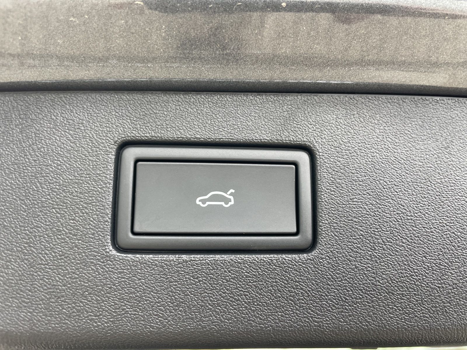 2026 Volkswagen Tiguan SE - Photo 48